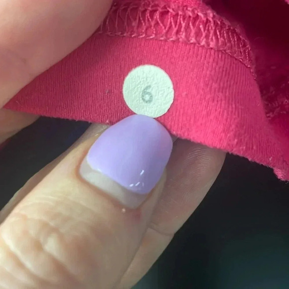 Pink Lululemon‎ Tank 6 - Picture 4 of 4